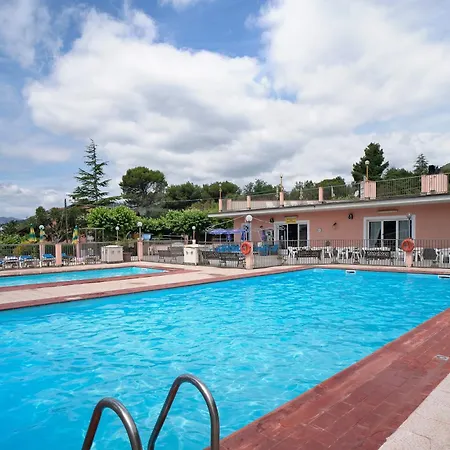 Σπίτι διακοπών Casa Mobile Lux La Pineta 21 Αλμπένγκα